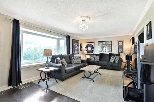 9382 Silver St, House detached with 2 bedrooms, 1 bathrooms and 15 parking in West Lincoln ON | Image 4