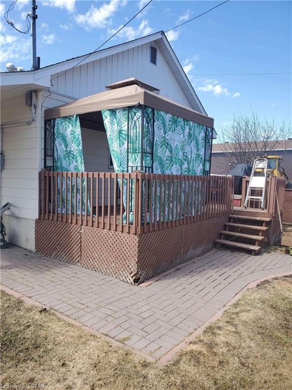 148 Third Avenue, House detached with 2 bedrooms, 2 bathrooms and null parking in Cochrane ON | Image 45