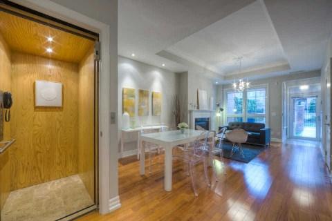th 20 - 21 Burkebrook Pl, Townhouse with 3 bedrooms, 3 bathrooms and 2 parking in Toronto ON | Image 10
