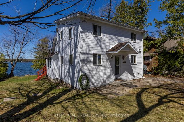 1682 Poplar Point Rd S, House detached with 3 bedrooms, 1 bathrooms and 3 parking in Selwyn ON | Image 12