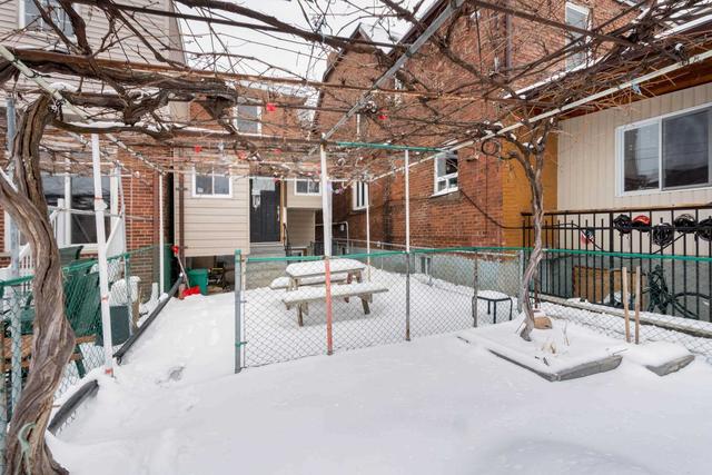 109 Connolly St, House semidetached with 5 bedrooms, 3 bathrooms and 1 parking in Toronto ON | Image 30