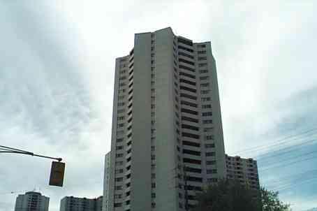 2006 - 330 Dixon Rd, Condo with 2 bedrooms, 1 bathrooms and null parking in Toronto ON | Image 1