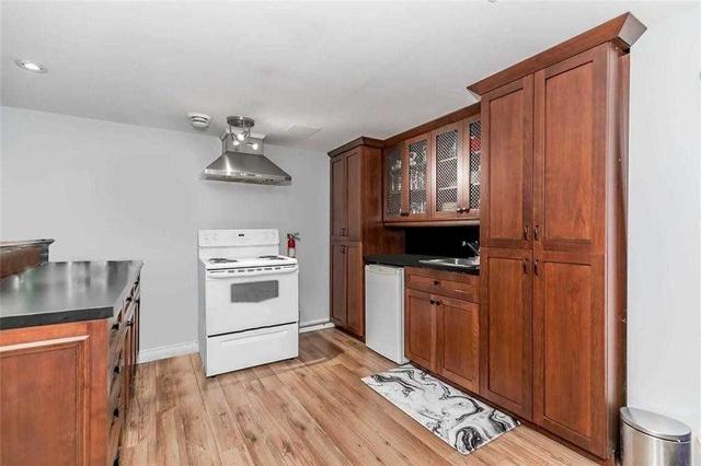 lower - 156 Sundew Dr, House detached with 2 bedrooms, 1 bathrooms and 2 parking in Barrie ON | Image 2