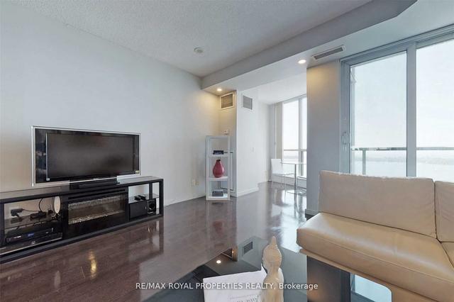 2710 - 8 York St, Condo with 2 bedrooms, 2 bathrooms and 1 parking in Toronto ON | Image 33