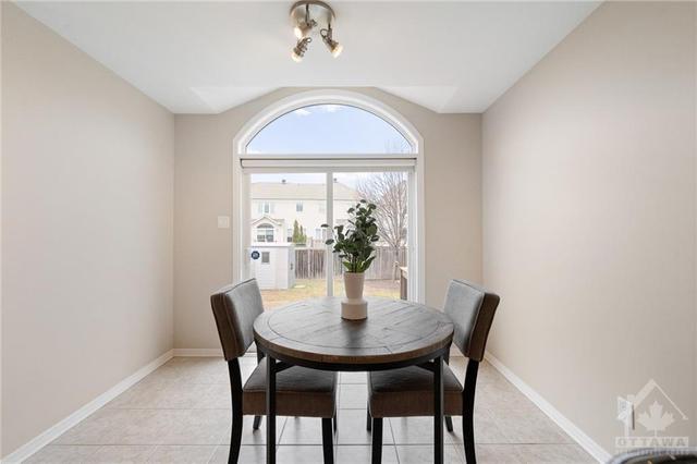 325 Bryarton Street, Townhouse with 3 bedrooms, 3 bathrooms and 2 parking in Ottawa ON | Image 14