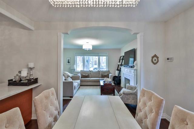 18 Carmichael Ave, House detached with 2 bedrooms, 2 bathrooms and 2 parking in Toronto ON | Image 5