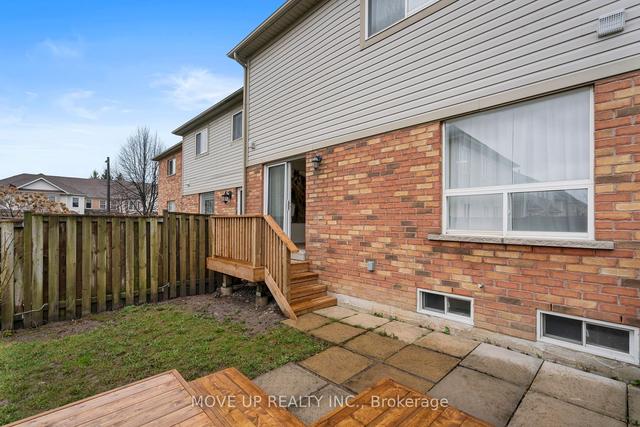 61 Glasgow Cres, House attached with 3 bedrooms, 2 bathrooms and 2 parking in Georgina ON | Image 14