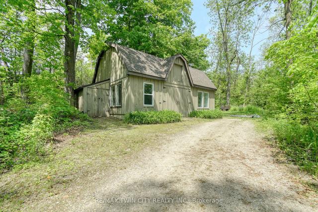 735 Hidden Valley Rd, House detached with 4 bedrooms, 5 bathrooms and 23 parking in Kitchener ON | Image 35