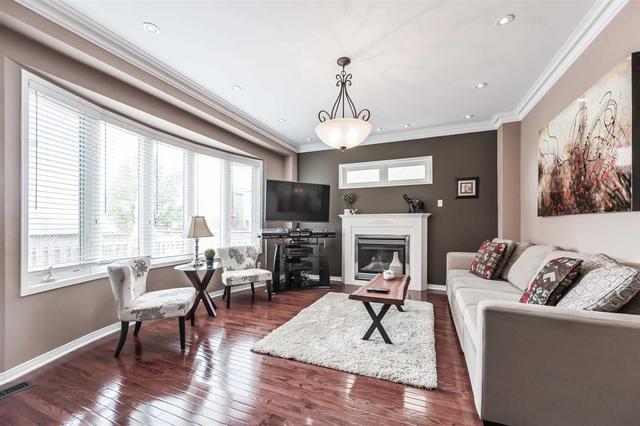 20 Quail Hllw, House detached with 4 bedrooms, 3 bathrooms and 4 parking in Markham ON | Image 3