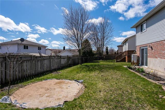 51 Hedgestone Crescent, House detached with 3 bedrooms, 2 bathrooms and 4 parking in Kitchener ON | Image 5