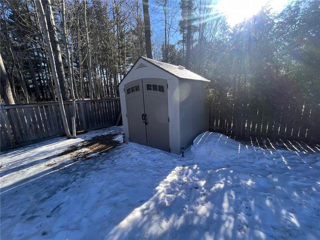 137 Murphy Road, House detached with 4 bedrooms, 2 bathrooms and 4 parking in Petawawa ON | Image 24
