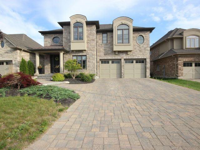 44 Jacob Gingrich Dr, House detached with 4 bedrooms, 5 bathrooms and 6 parking in Kitchener ON | Image 1