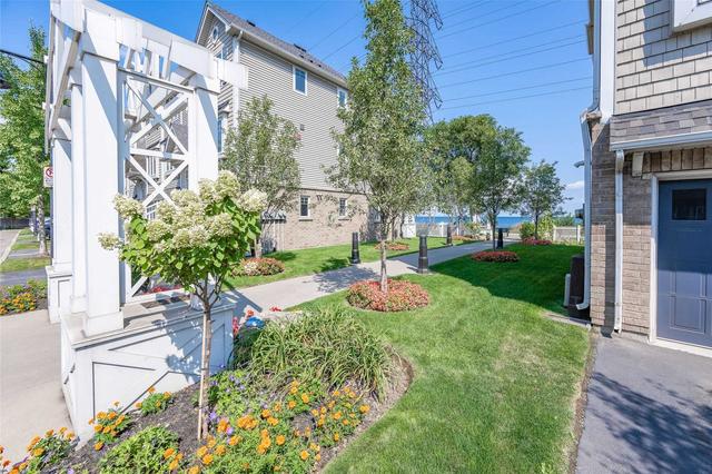12 - 337 Beach Blvd, Townhouse with 2 bedrooms, 2 bathrooms and 2 parking in Hamilton ON | Image 29