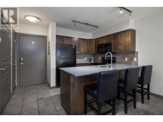 208 - 654 Cook Road, Condo with 1 bedrooms, 1 bathrooms and 1 parking in Kelowna BC | Image 7