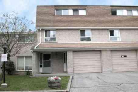 u6 - 77 Rameau Dr, Townhouse with 3 bedrooms, 2 bathrooms and 0 parking in Toronto ON | Image 1