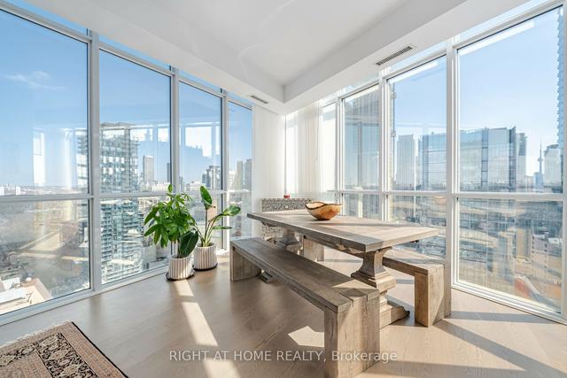 2507 - 32 Davenport Rd, Condo with 2 bedrooms, 2 bathrooms and 2 parking in Toronto ON | Image 1