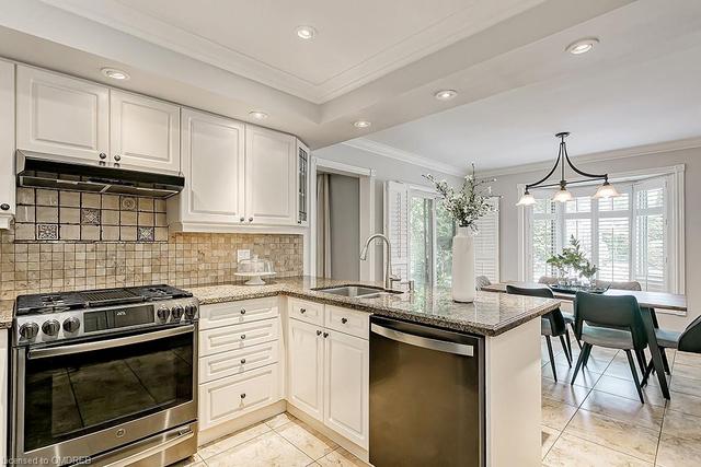 1183 Old Abbey Lane, House detached with 5 bedrooms, 3 bathrooms and 5 parking in Oakville ON | Image 3
