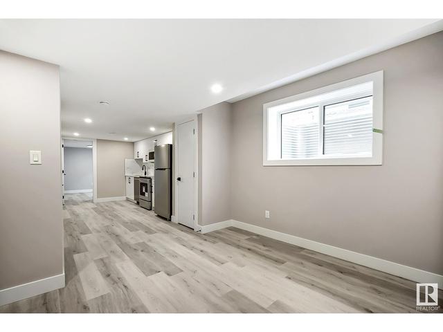 10507 63 Av Nw, House detached with 5 bedrooms, 3 bathrooms and 4 parking in Edmonton AB | Image 40