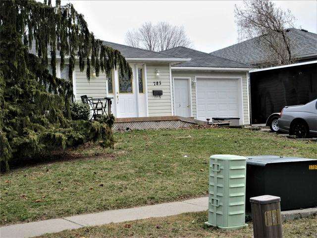 785 Grandview Dr, House detached with 3 bedrooms, 2 bathrooms and 5 parking in Oshawa ON | Image 3