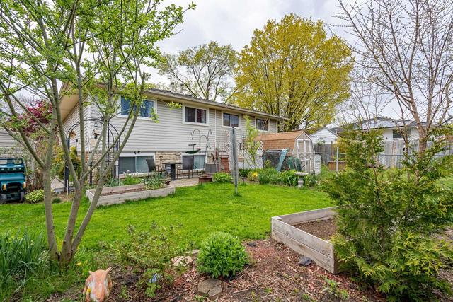 7 Bula Dr, House semidetached with 2 bedrooms, 2 bathrooms and 7 parking in St. Catharines ON | Image 35