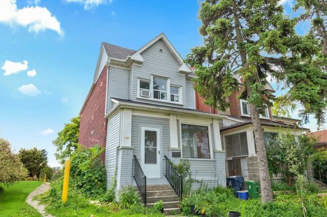 1301 Dupont St, House detached with 3 bedrooms, 3 bathrooms and 2 parking in Toronto ON | Image 1