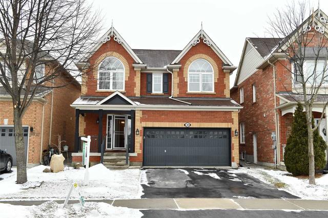 38 Ford Wilson Blvd, House detached with 4 bedrooms, 3 bathrooms and 4 parking in Newmarket ON | Card Image