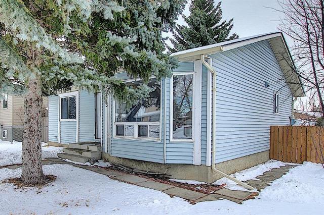 63 Aberfoyle Close Ne, House detached with 4 bedrooms, 2 bathrooms and 2 parking in Calgary AB | Image 12