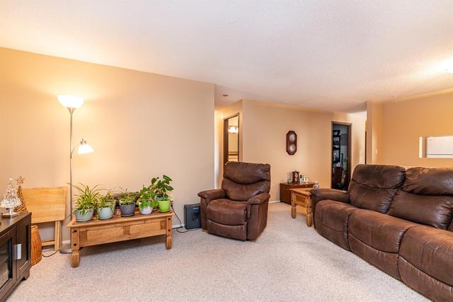 207 - 91 Cosgrove Crescent, Condo with 2 bedrooms, 1 bathrooms and 1 parking in Red Deer County AB | Image 2