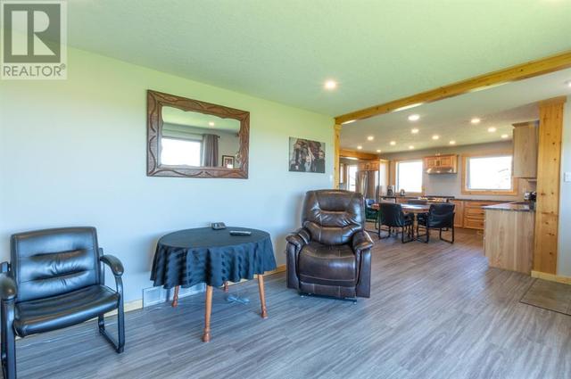 17132 Twp 40 4, House detached with 3 bedrooms, 1 bathrooms and null parking in Stettler County No. 6 AB | Image 13