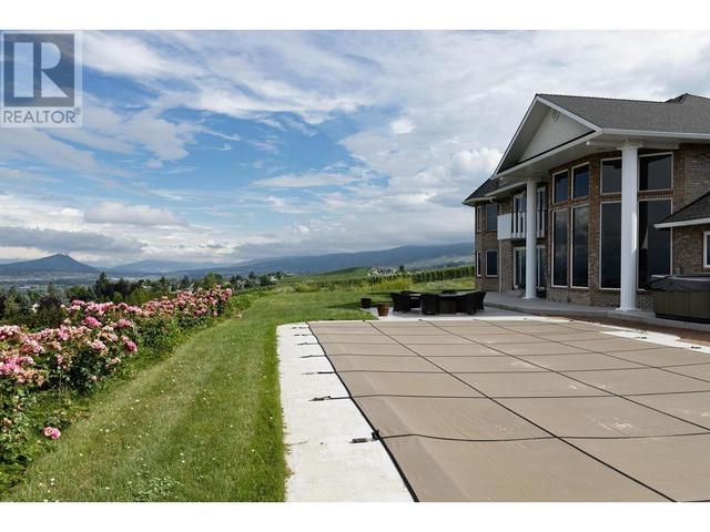 1135 Graf Road, House detached with 4 bedrooms, 4 bathrooms and 18 parking in Kelowna BC | Image 20