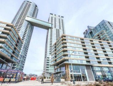 3812 - 15 Iceboat Terr, Condo with 1 bedrooms, 1 bathrooms and 1 parking in Toronto ON | Image 7