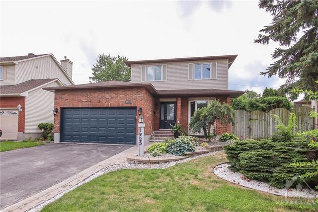 1925 Markwell Crescent, House detached with 4 bedrooms, 4 bathrooms and 4 parking in Ottawa ON | Image 1