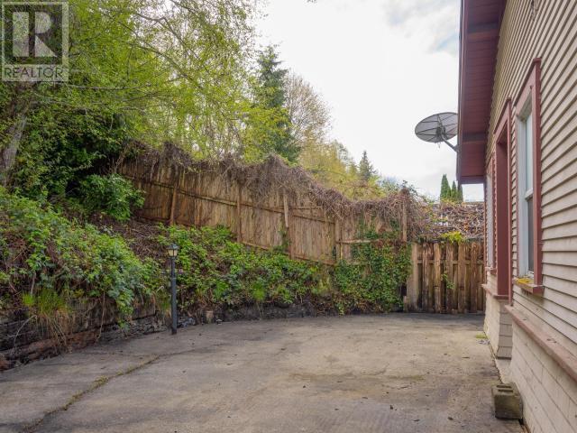 5782 Willow Ave, House detached with 3 bedrooms, 2 bathrooms and null parking in Powell River BC | Image 8