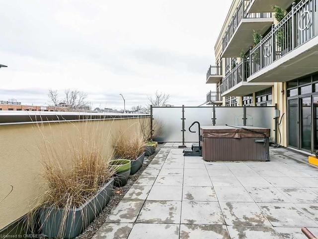 207 - 205 Lakeshore Road W, House attached with 2 bedrooms, 2 bathrooms and 2 parking in Oakville ON | Image 22