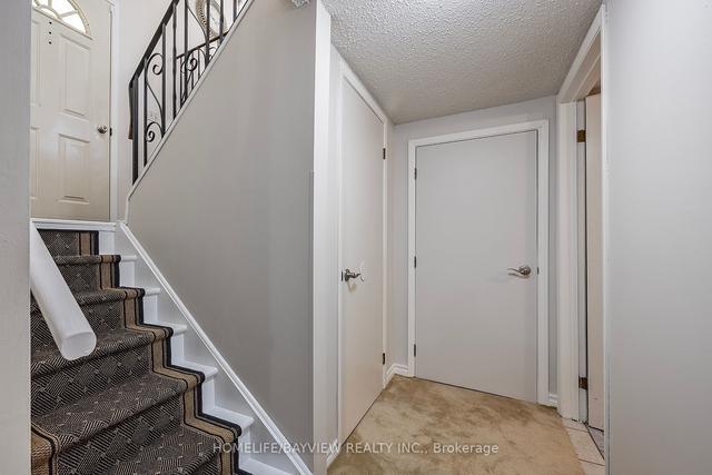 1028 Bauder Cres, House detached with 2 bedrooms, 2 bathrooms and 4 parking in Kingston ON | Image 15