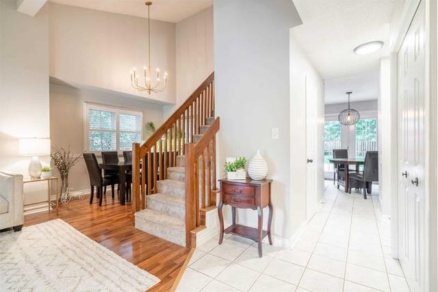 427 Cottingham Cres, House detached with 3 bedrooms, 4 bathrooms and 6 parking in Hamilton ON | Image 35