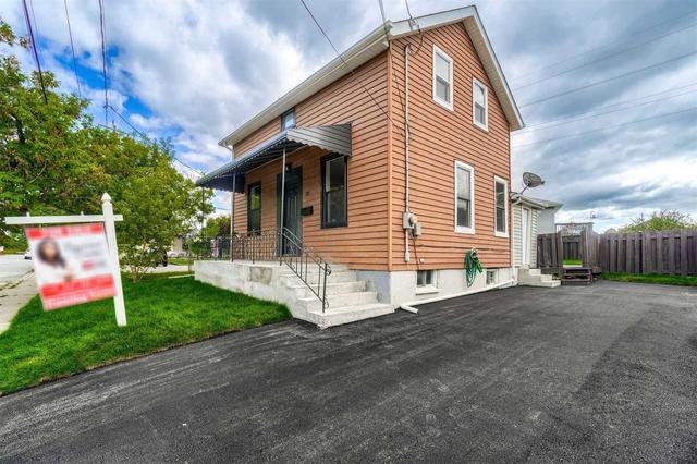 30 Elm St, House detached with 4 bedrooms, 2 bathrooms and 2 parking in St. Catharines ON | Image 22