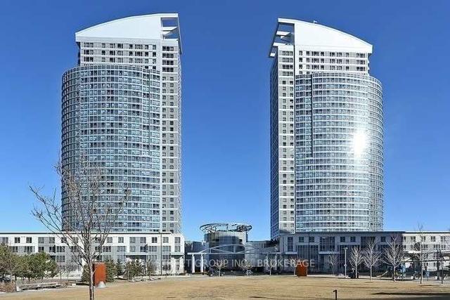 1115 - 36 Lee Centre Dr, Condo with 1 bedrooms, 1 bathrooms and 1 parking in Toronto ON | Image 1