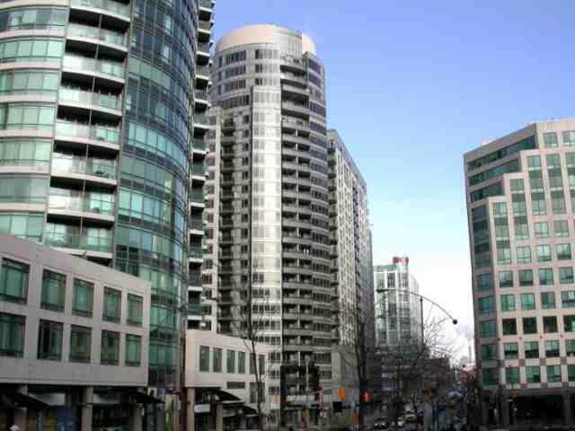 803 - 20 Blue Jays Way, Condo with 1 bedrooms, 1 bathrooms and 1 parking in Toronto ON | Image 1