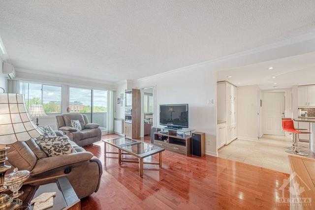 502 - 40 Landry Street, Condo with 2 bedrooms, 1 bathrooms and 1 parking in Ottawa ON | Image 4