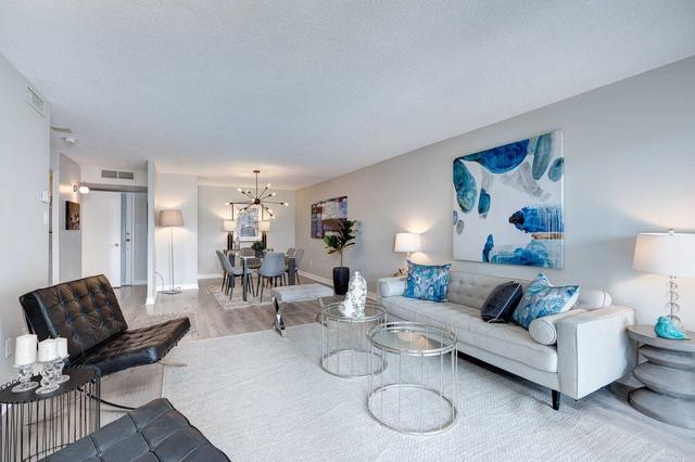 810 - 65 Scadding Ave, Condo with 2 bedrooms, 2 bathrooms and 1 parking in Toronto ON | Image 16