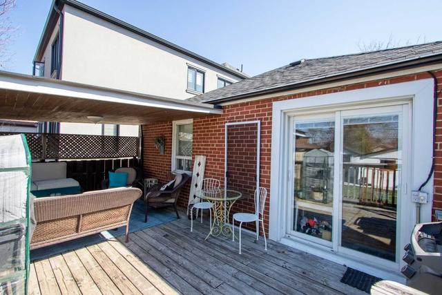 32 Phillip Ave, House detached with 3 bedrooms, 2 bathrooms and 4 parking in Toronto ON | Image 10