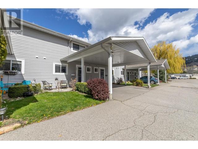 104 - 3315 Wilson Street, House attached with 3 bedrooms, 1 bathrooms and 1 parking in Penticton BC | Image 1