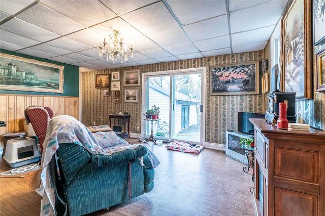 41 Elgin St, House detached with 4 bedrooms, 2 bathrooms and 5 parking in Kawartha Lakes ON | Image 8