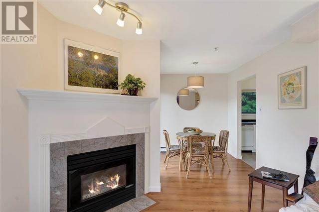 206 - 7 Gorge Rd W, Condo with 2 bedrooms, 2 bathrooms and 1 parking in Saanich BC | Image 6