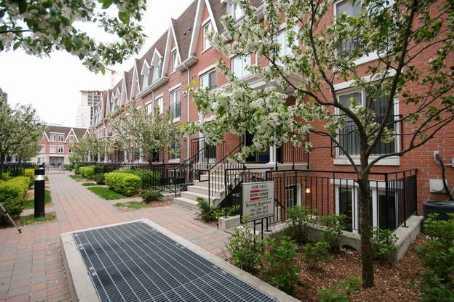 th933 - 16 Laidlaw St, Townhouse with 2 bedrooms, 1 bathrooms and 1 parking in Toronto ON | Image 1