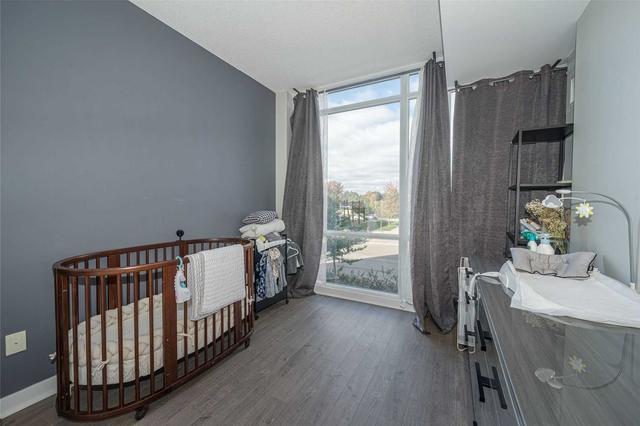 th01 - 29 Singer Crt, Townhouse with 2 bedrooms, 3 bathrooms and 1 parking in Toronto ON | Image 13