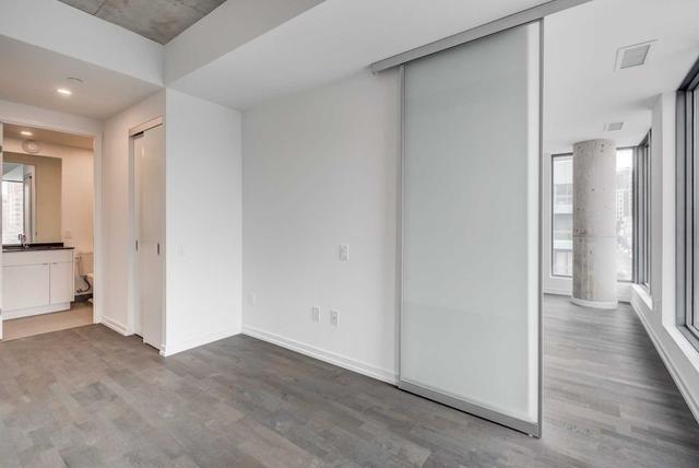 602 - 60 Colborne St, Condo with 2 bedrooms, 2 bathrooms and 1 parking in Toronto ON | Image 8