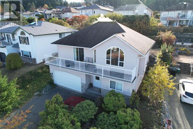 2153 Woodthrush Pl, House detached with 4 bedrooms, 3 bathrooms and 2 parking in Nanaimo BC | Card Image