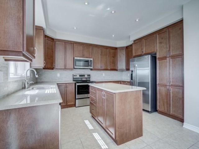 1586 Clitherow St, House detached with 4 bedrooms, 4 bathrooms and 1 parking in Milton ON | Image 10